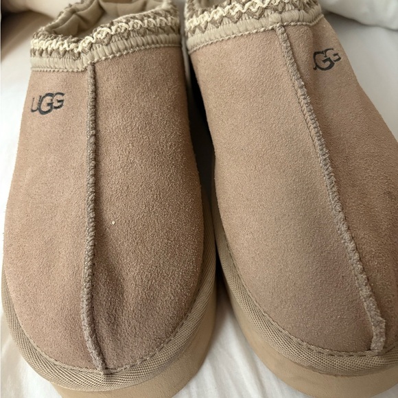 UGG Cream Fleece Lined Footwear Tasman II size 9 - Picture 2 of 4
